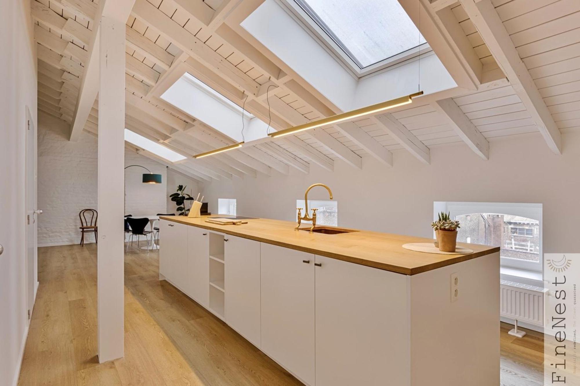 Loft 3 Chambres "Bueren" - Parking - Au Centre De Liege By Finenest Bagian luar foto